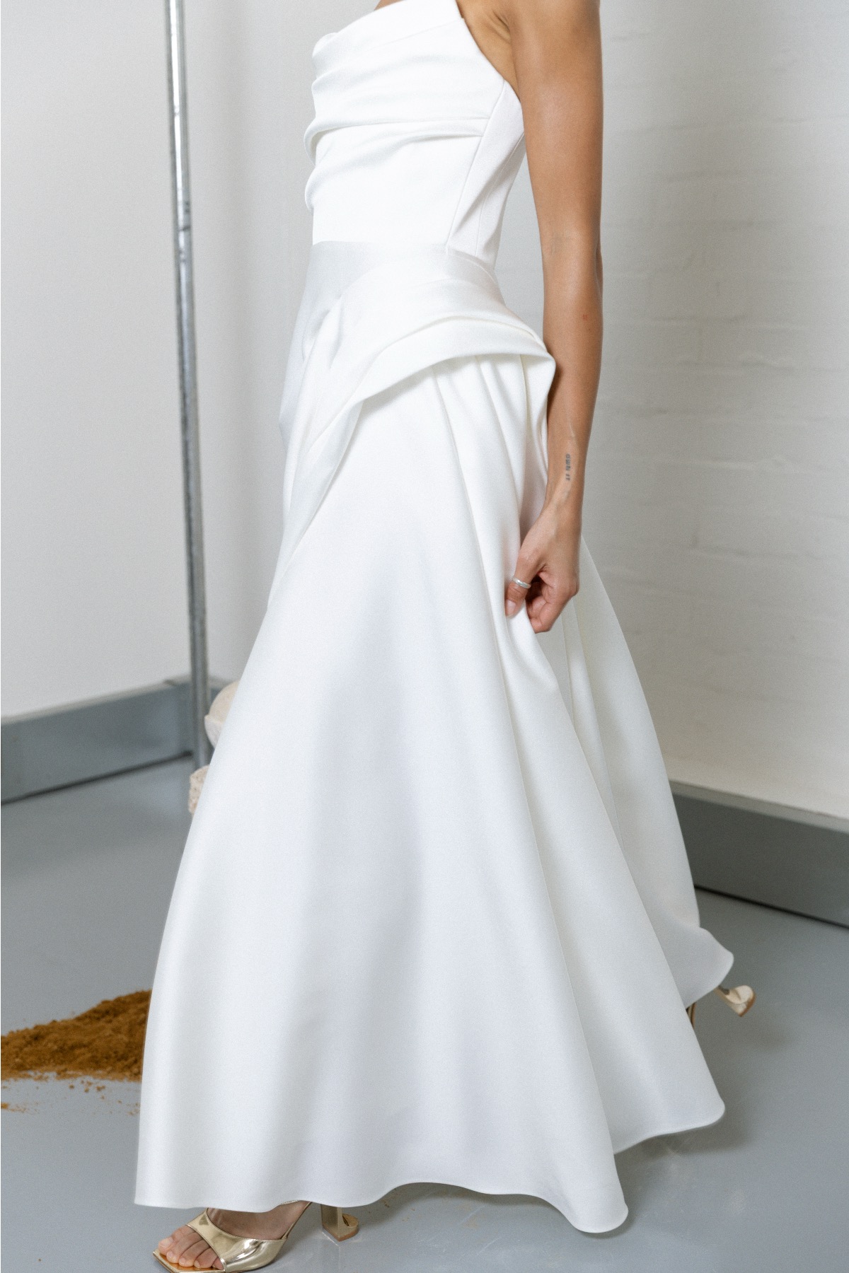 robe de mariée Bon Bridé disponible chez Melody Nelson à Erpent, Namur, Belgique