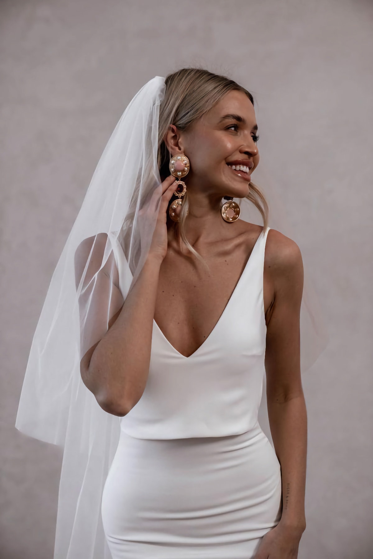 robe de mariée Made with Love disponible chez Melody Nelson à Erpent, Namur, Belgique