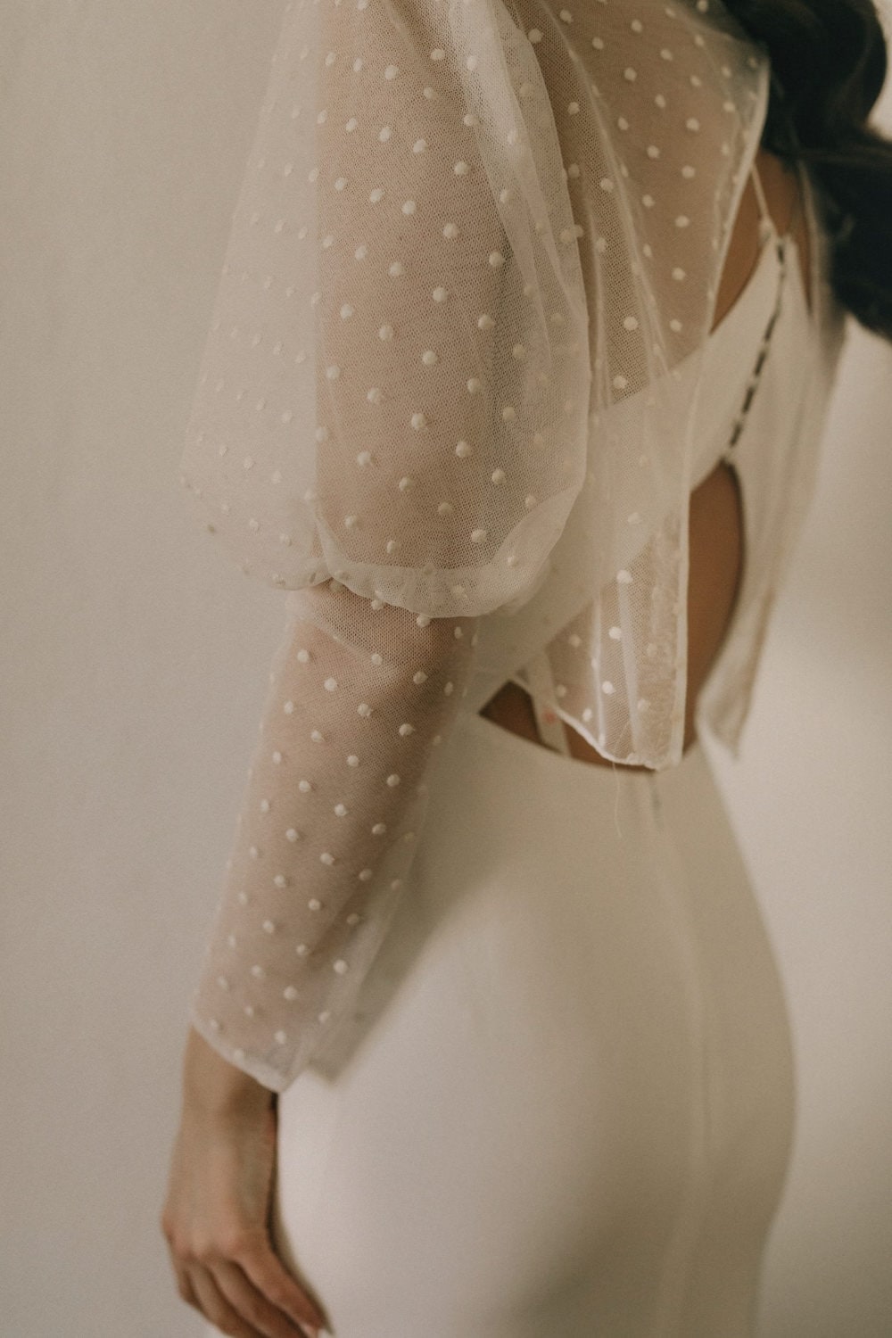 robe de mariée Otaduy disponible chez Melody Nelson à Erpent, Namur, Belgique