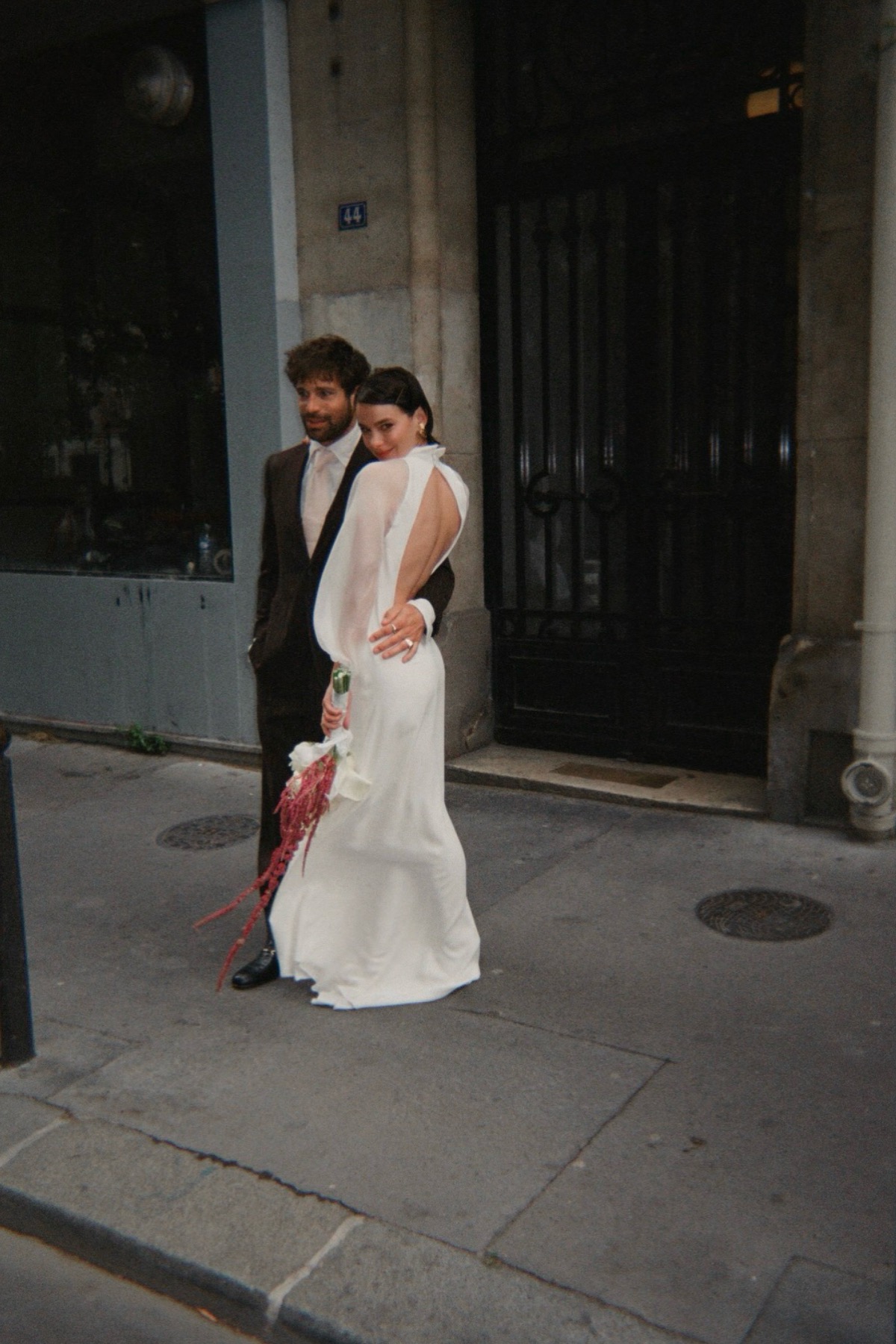 robe de mariée Halfpenny London disponible chez Melody Nelson à Erpent, Namur, Belgique